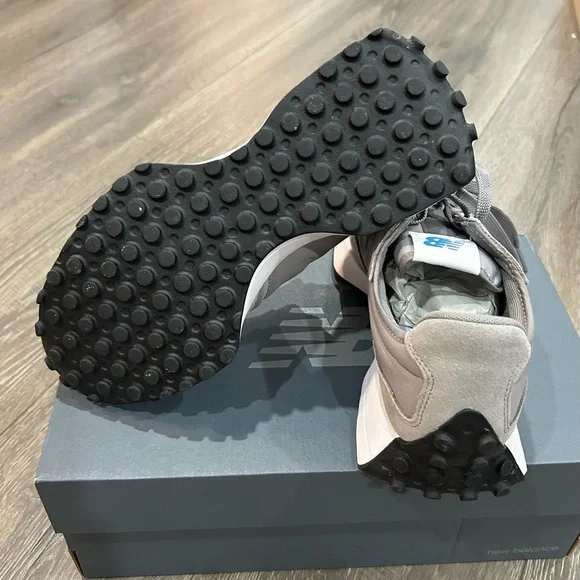 New Balance Men's 327 sneakers — Grey/White - Picture 8 of 8